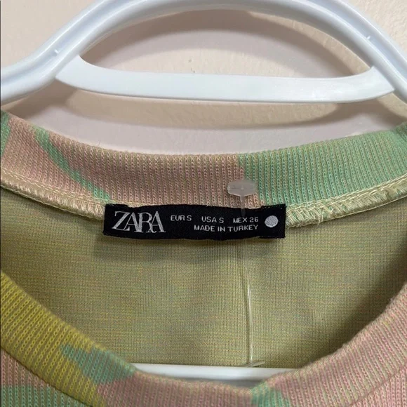 Zara Ruffled Jacquard Top - Picture 2 of 4